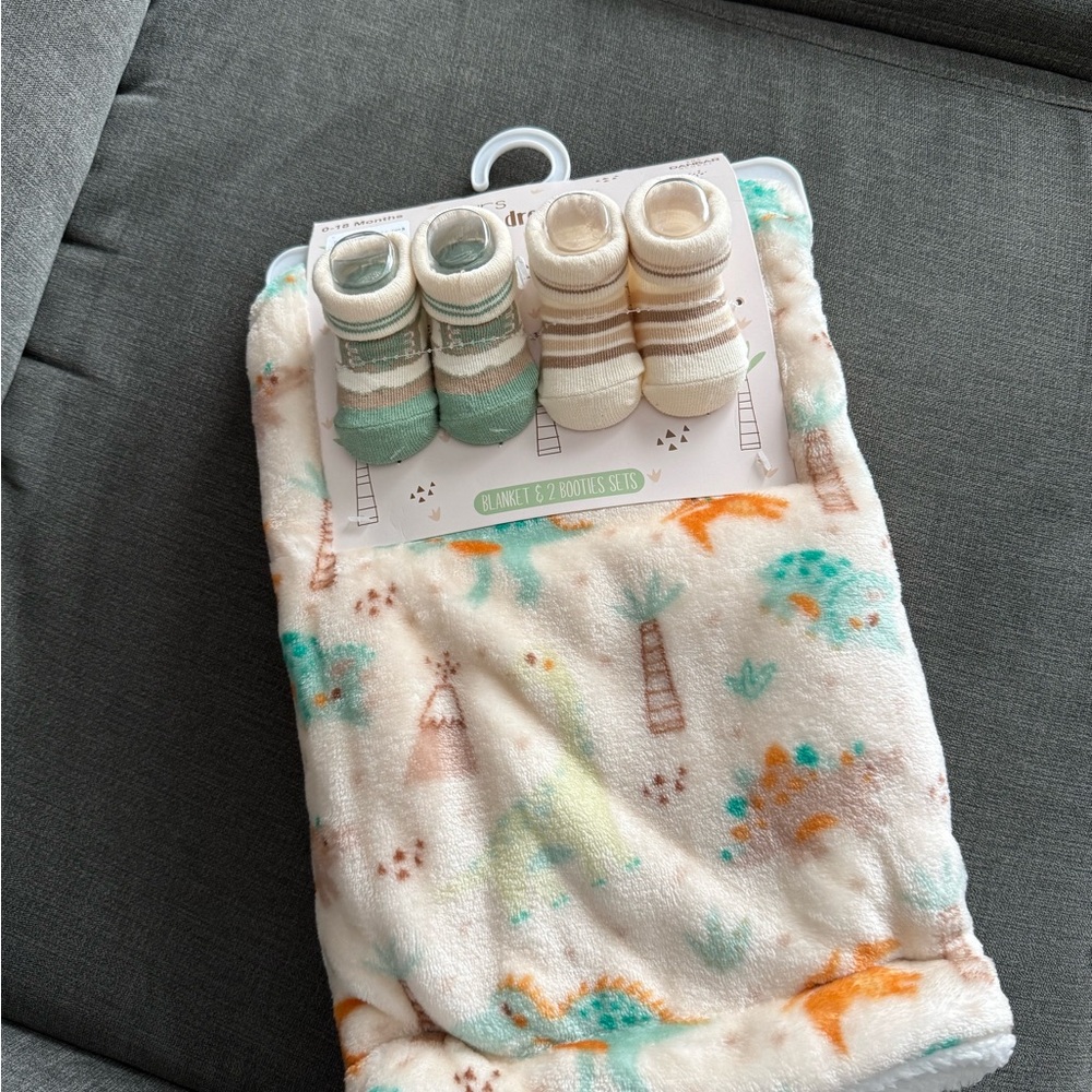 Baby Blanket and Sock Set with Dinosaur Print
